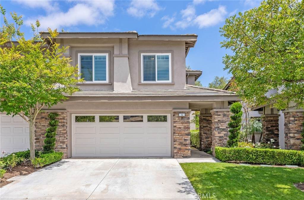 4 Spoon Lane - Photo 1