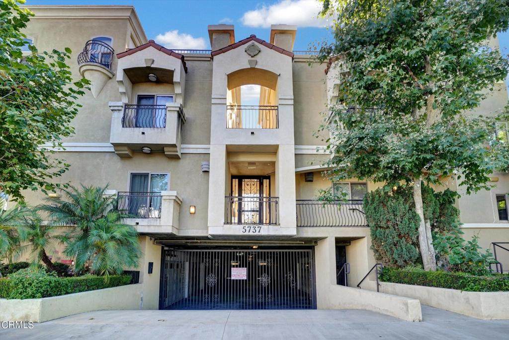 5737 Camellia Avenue - Photo 1