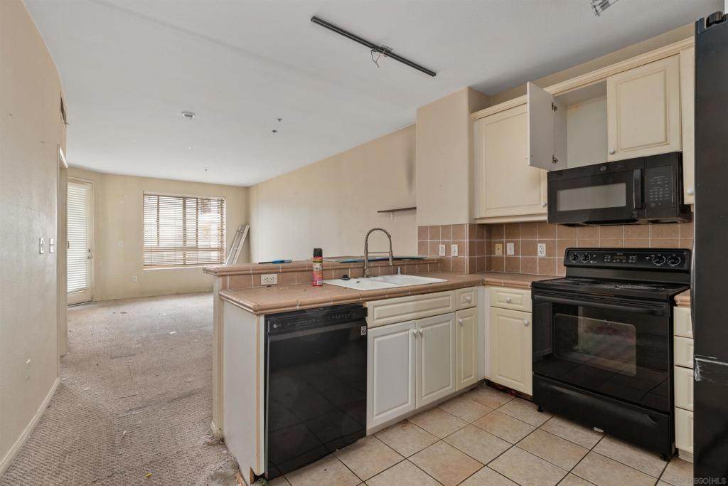 235 Market St - Photo 1