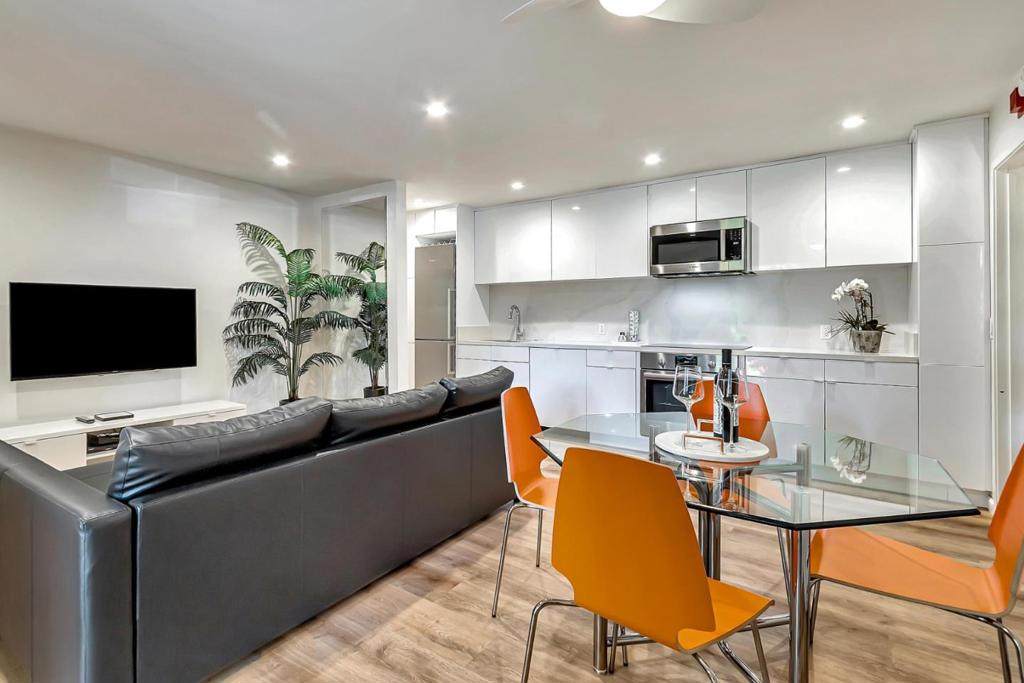 500 Middlefield Road - Photo 1