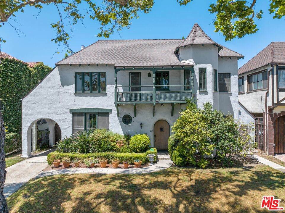 327 Mansfield Avenue - Photo 1