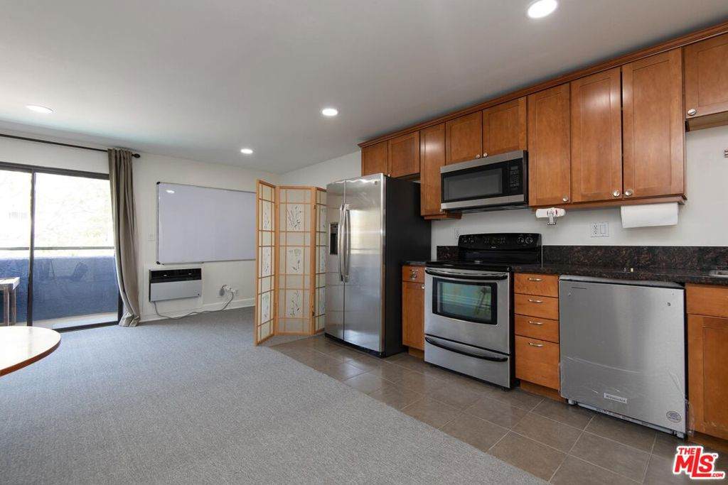 10982 Roebling Avenue - Photo 1
