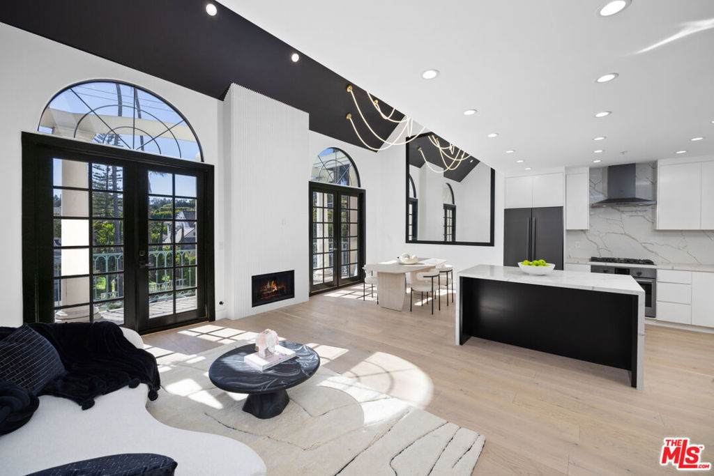 930 Doheny Drive - Photo 1