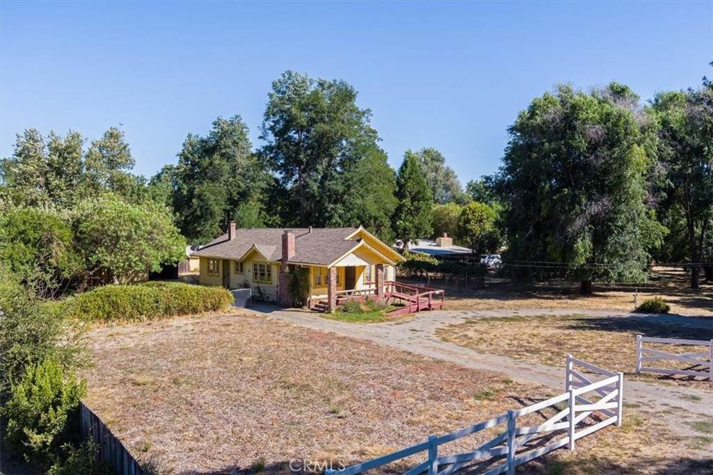 17255 Walnut Avenue - Photo 1