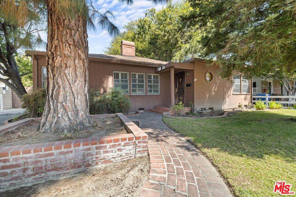 12227 La Maida Street - Photo 1