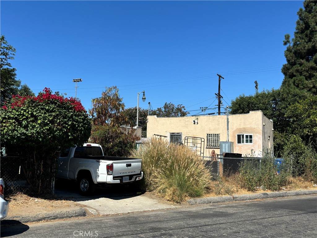 https://bt-photos.global.ssl.fastly.net/socal/orig_boomver_1_373314410-2.jpg