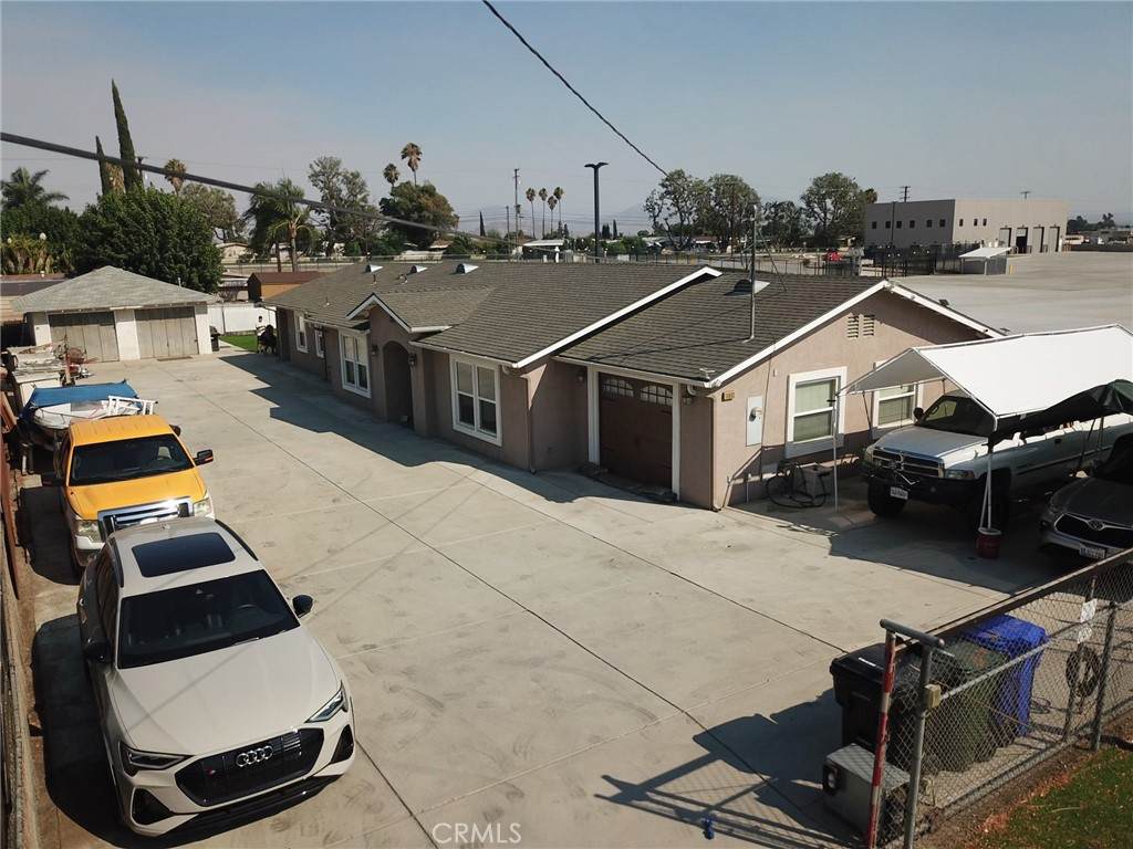 10693 Valencia Street - Photo 1
