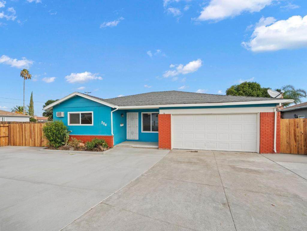 256 Olympia Drive - Photo 1