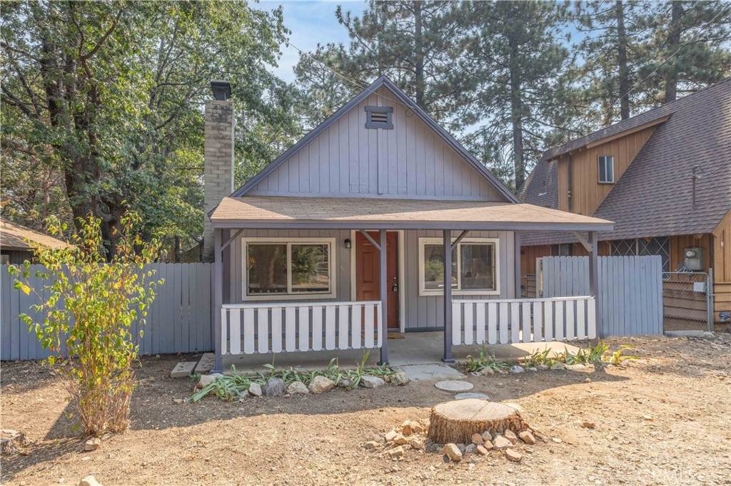 463 Holmes Lane - Photo 1