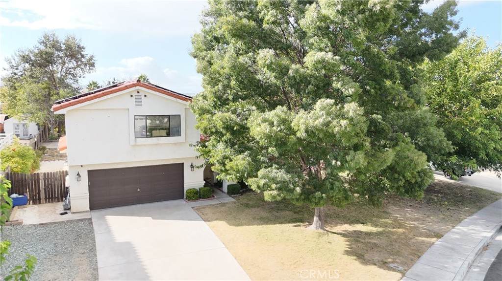 909 Spyglass Court - Photo 1