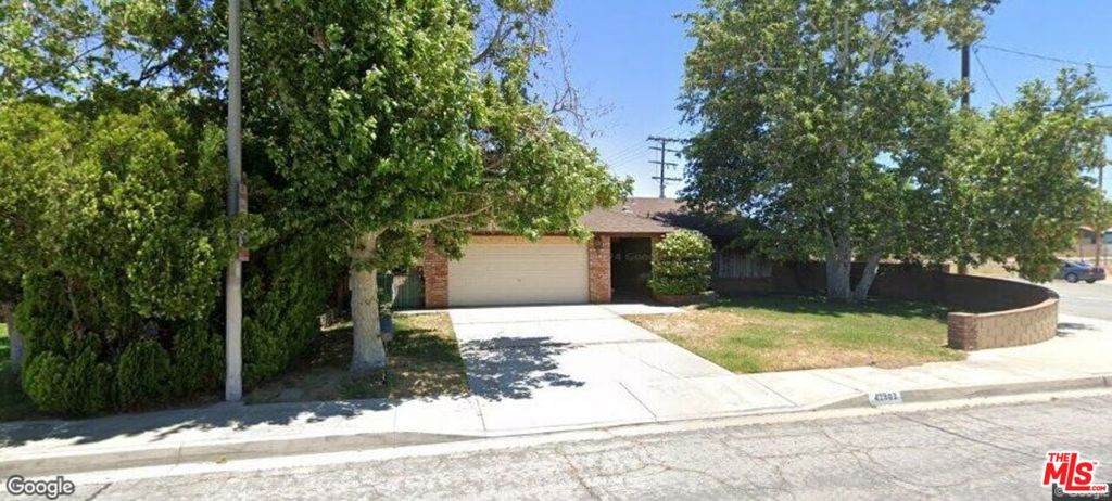 42802 Sachs Drive - Photo 1