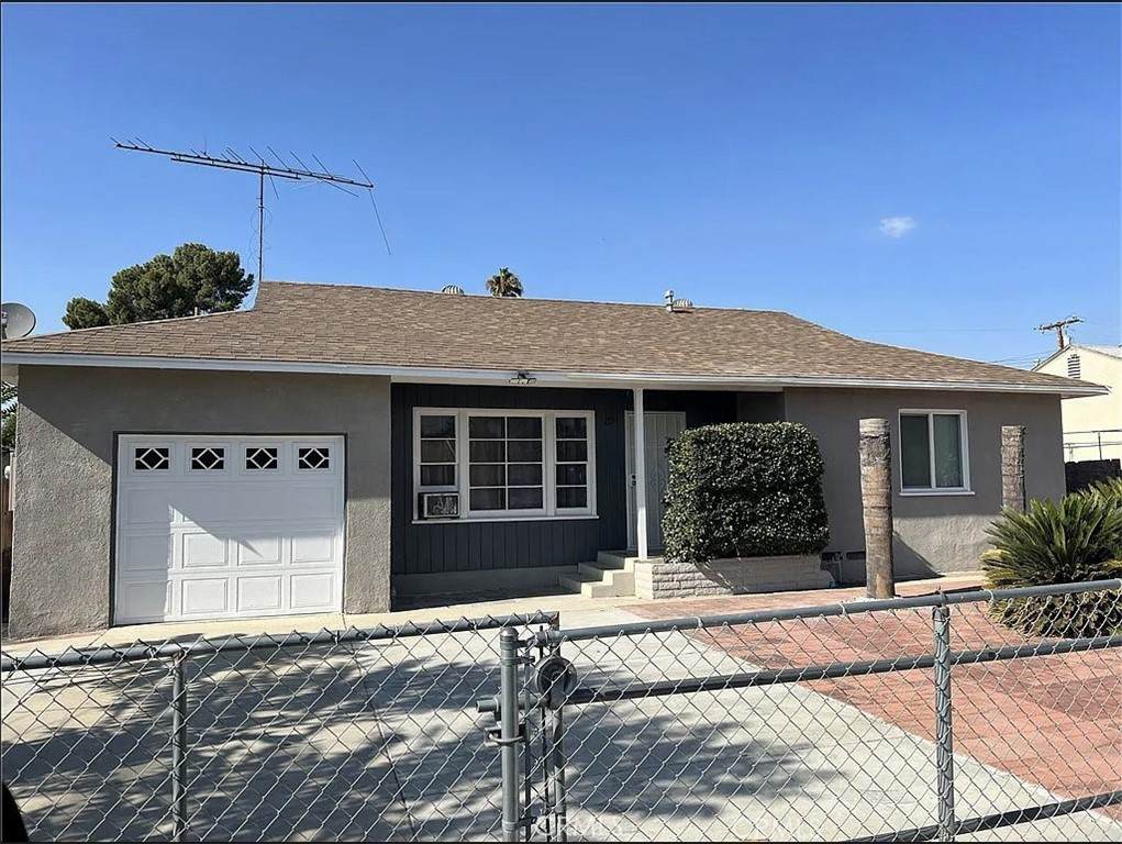 424 Mayberry Avenue - Photo 1