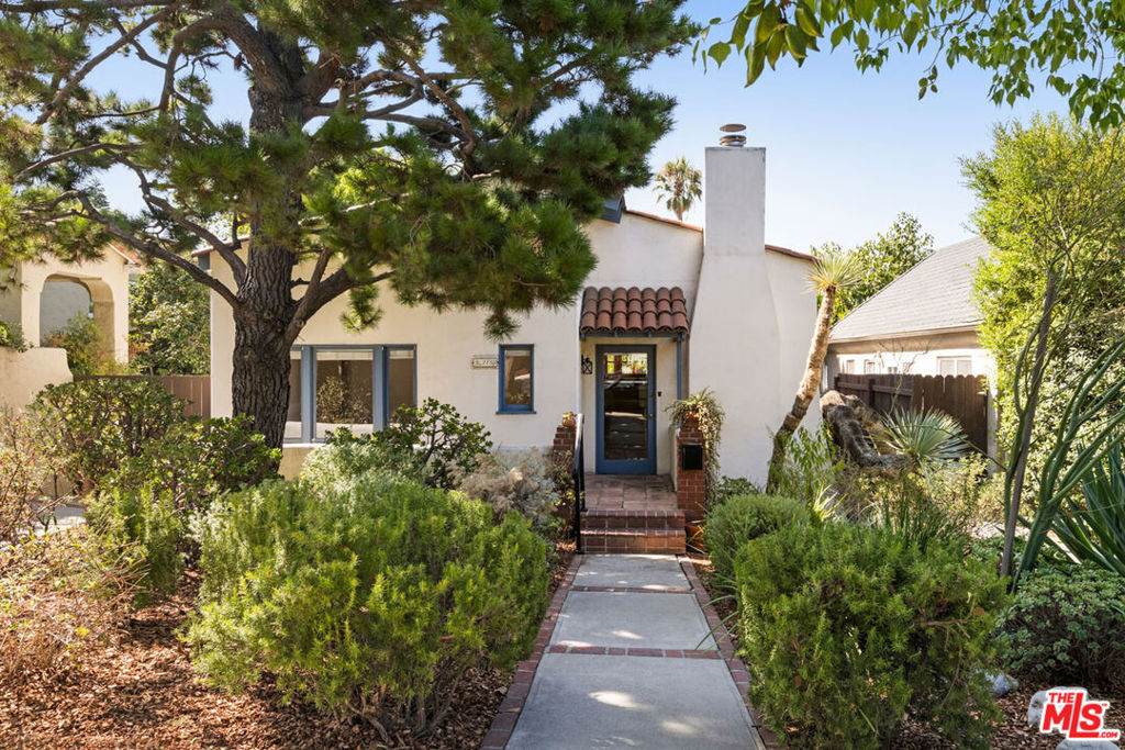 2738 Angus Street - Photo 1