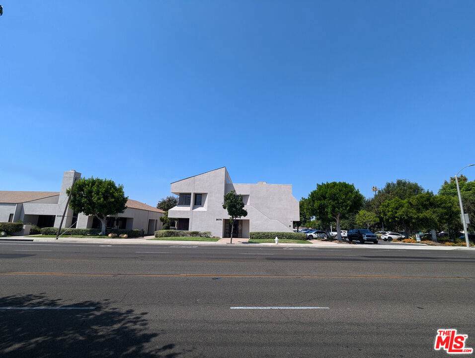 https://bt-photos.global.ssl.fastly.net/socal/orig_boomver_1_373398321-2.jpg
