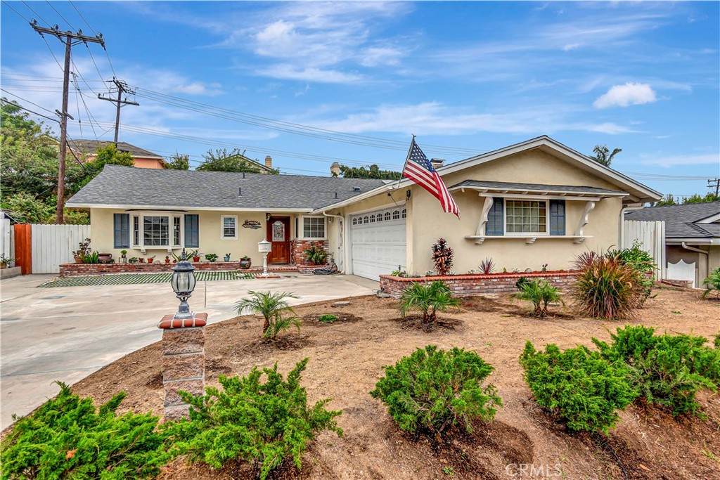 16220 Summershade Drive - Photo 1