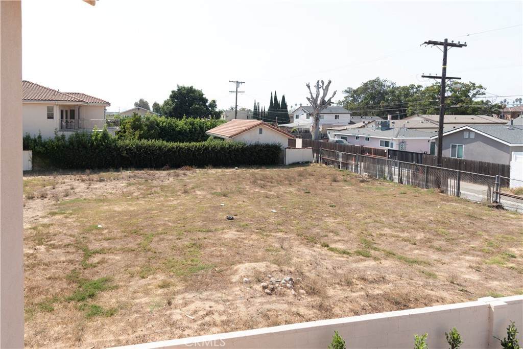 1143 Banning Boulevard - Photo 1
