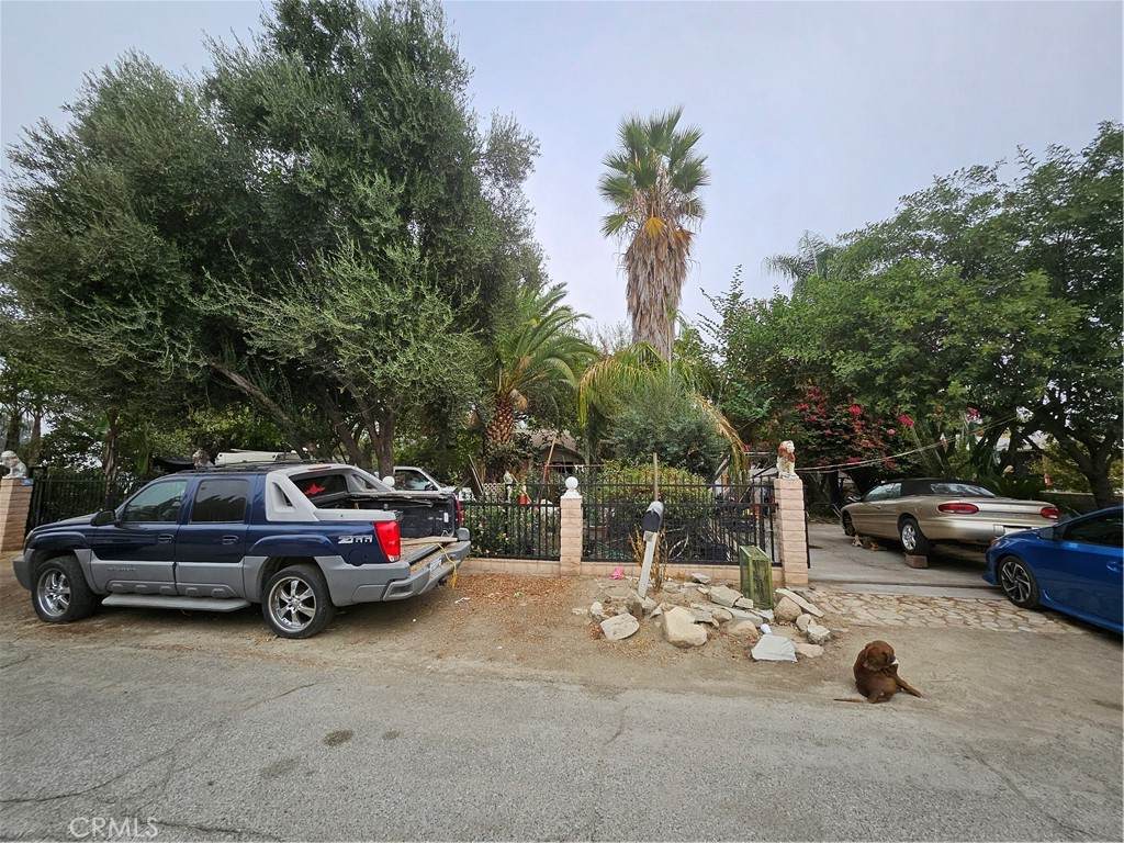 566 Santa Fe Street - Photo 1