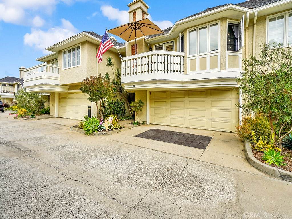 2463 Irvine Avenue - Photo 1