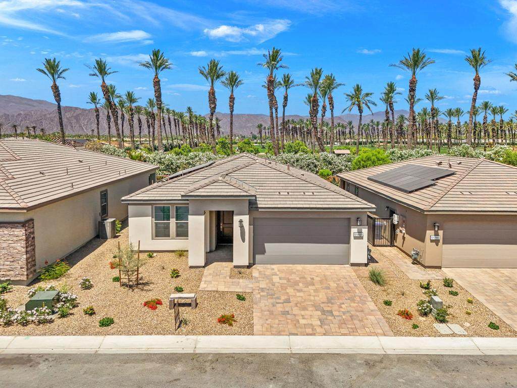 51805 Pinnacle Vista Drive - Photo 1