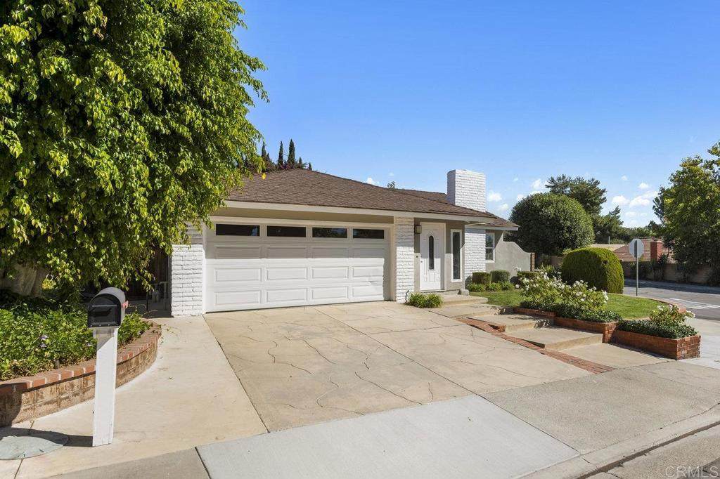 26601 Fresno Drive - Photo 1
