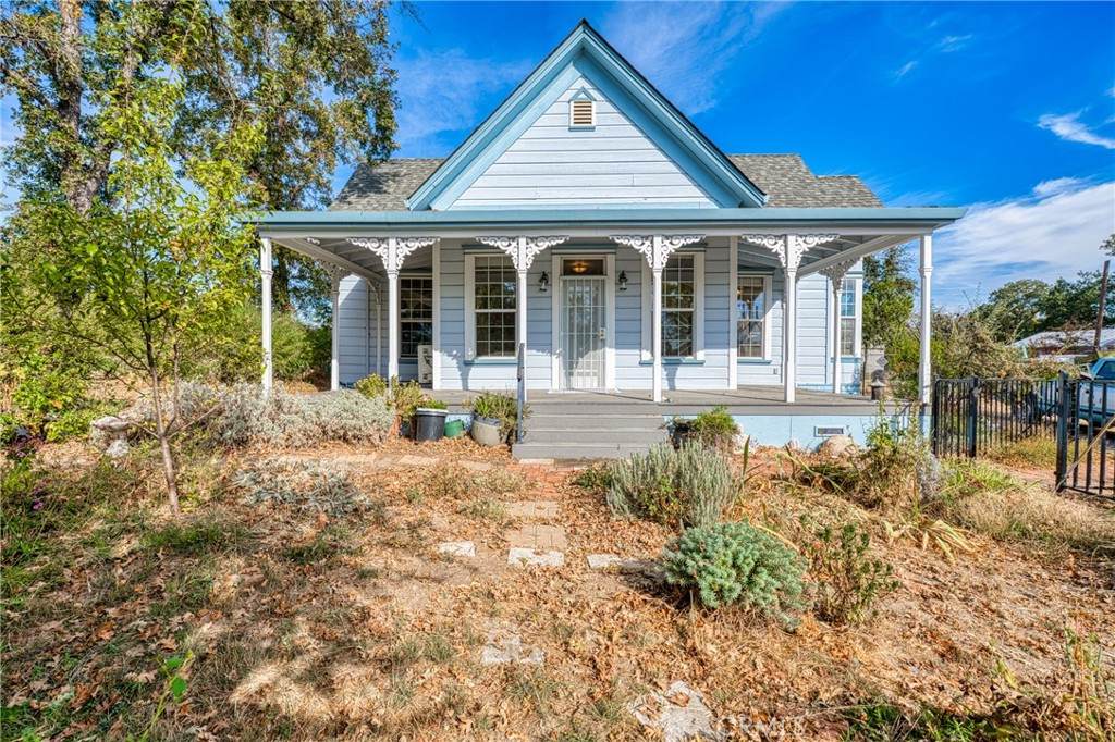 610 Clearlake Avenue - Photo 1