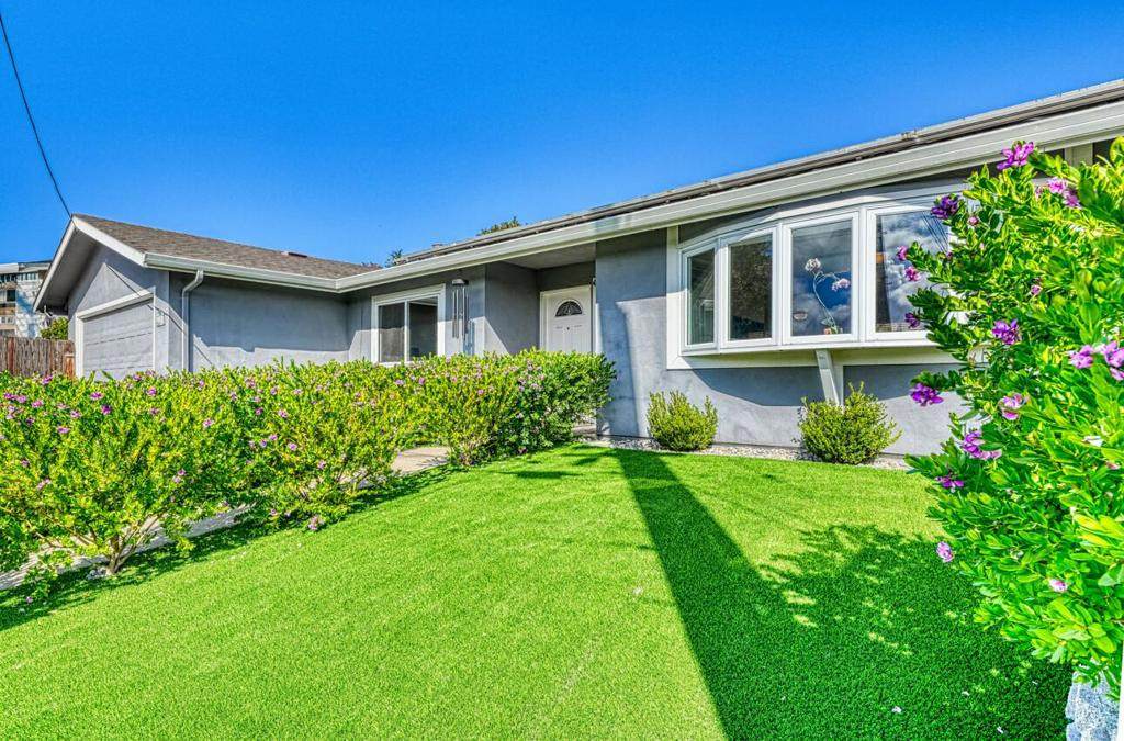 1705 Hilby Avenue - Photo 1