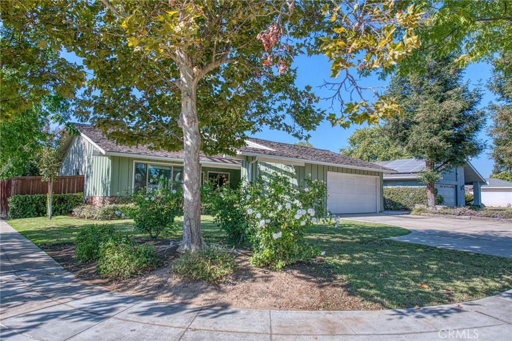 6663 Maroa Avenue - Photo 1