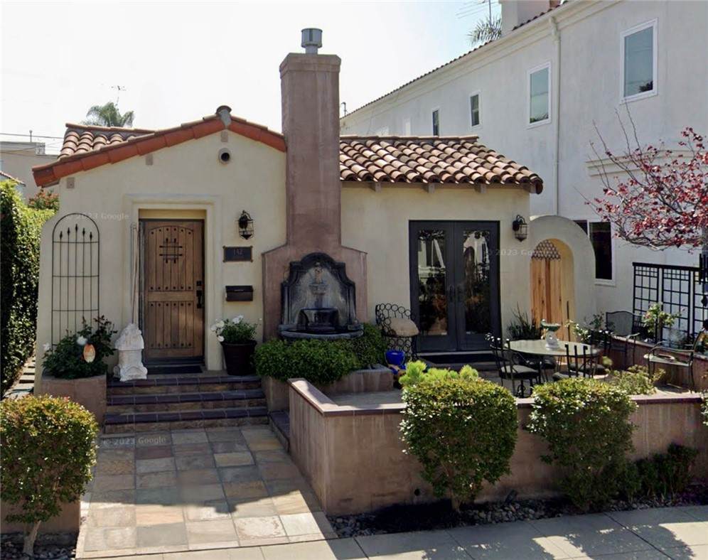 142 Corona Avenue - Photo 1