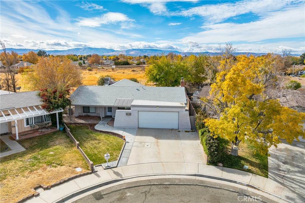 44201 Denmore Avenue - Photo 1