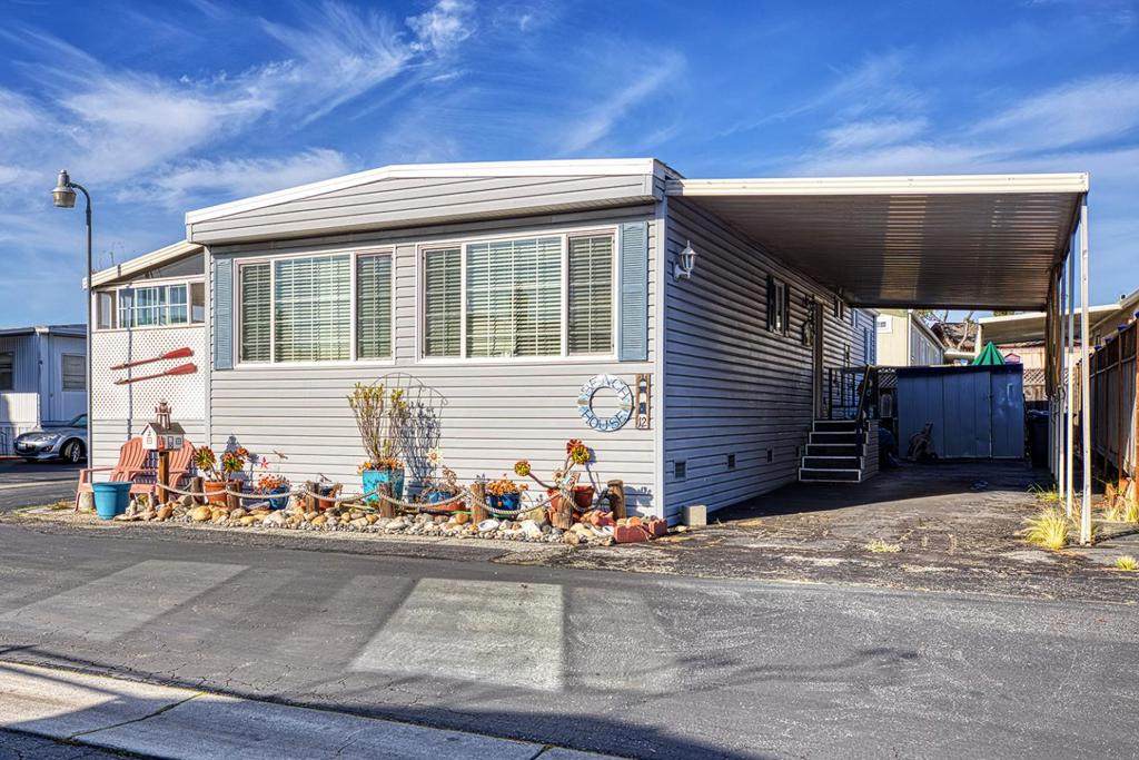 2155 Wharf Rd - Photo 1