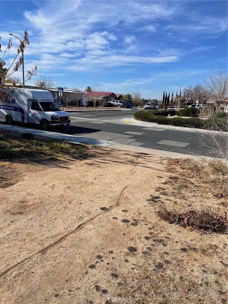 https://bt-photos.global.ssl.fastly.net/socal/orig_boomver_1_373734598-2.jpg