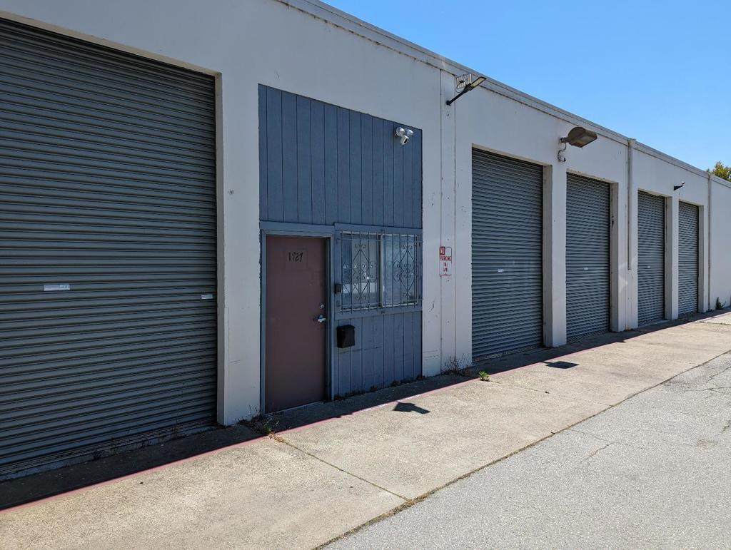 17251733 Mission Road - Photo 1