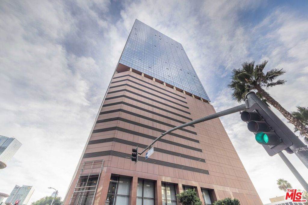 1100 Wilshire Boulevard - Photo 1