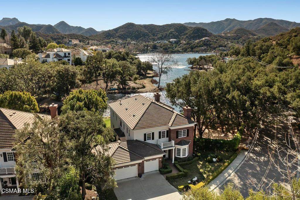 196 Lake Sherwood Drive - Photo 1