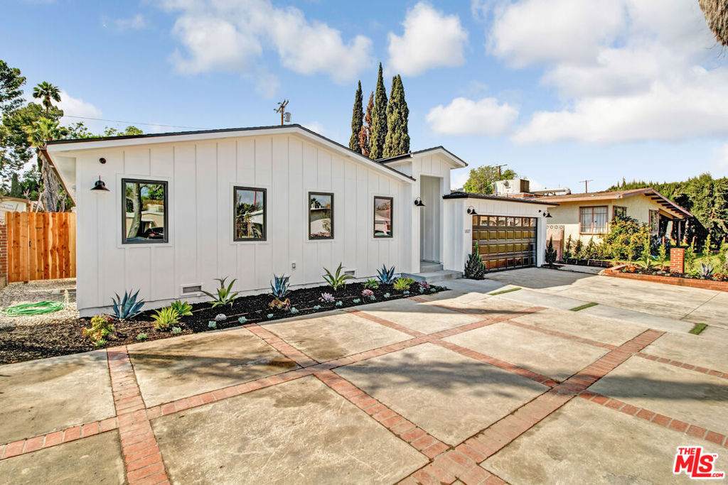 https://bt-photos.global.ssl.fastly.net/socal/orig_boomver_1_373860575-2.jpg