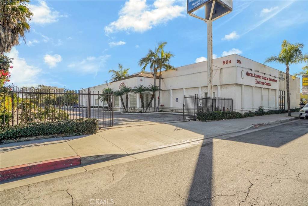994 South La Brea Avenue - Photo 1