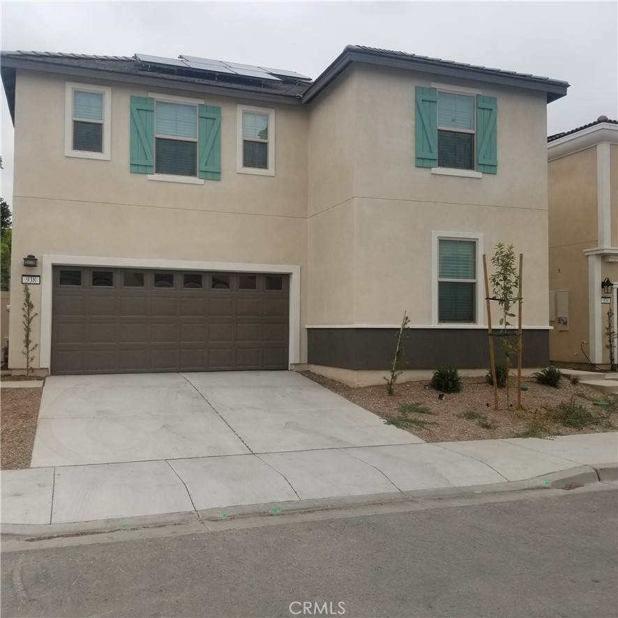 938 Jasmine Way - Photo 1