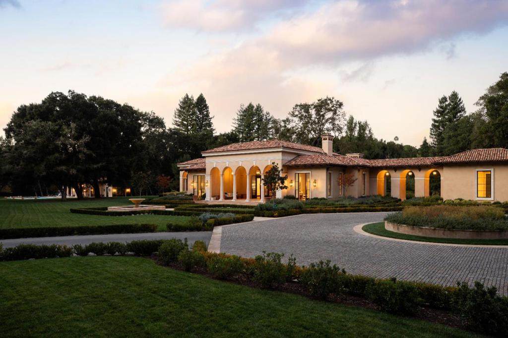 20 Meadow Lane - Photo 1