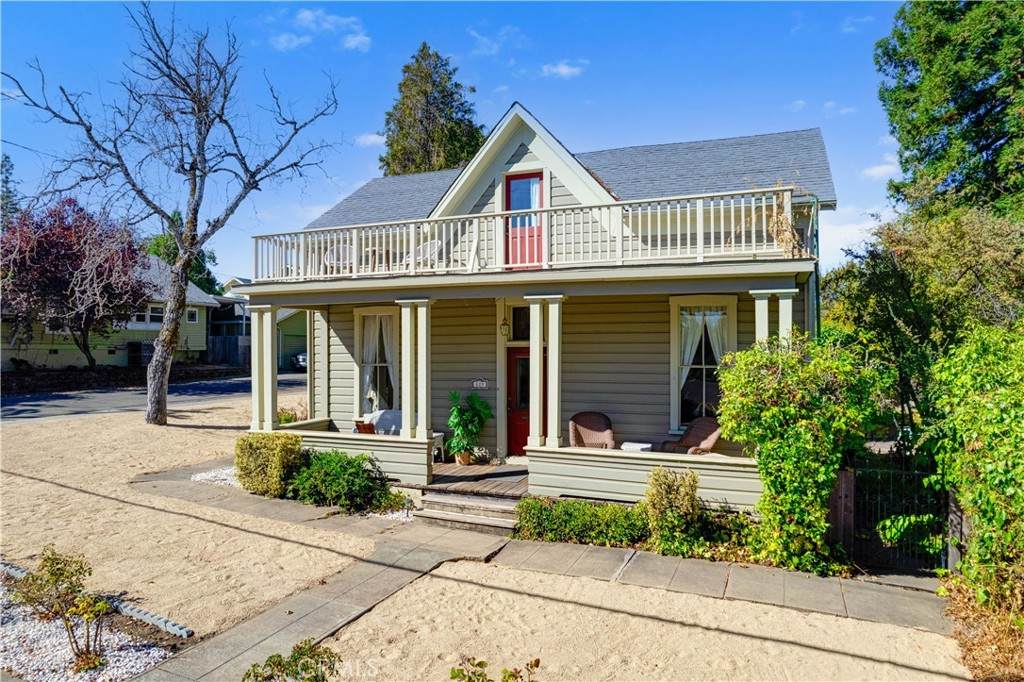 825 Forbes Street - Photo 1