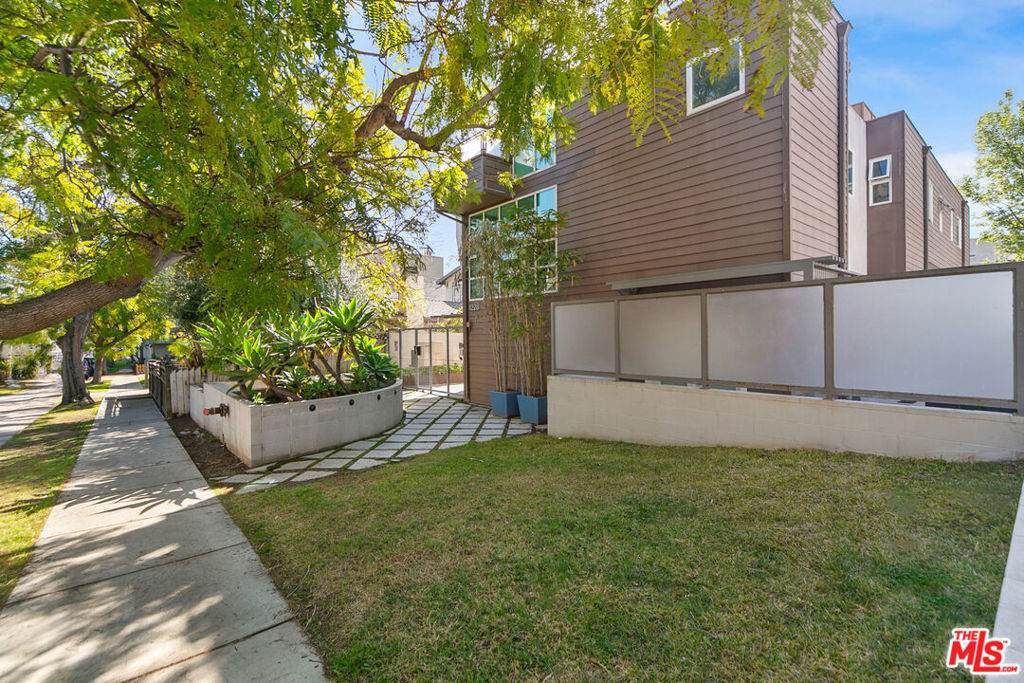 1228 21st Street - Photo 1
