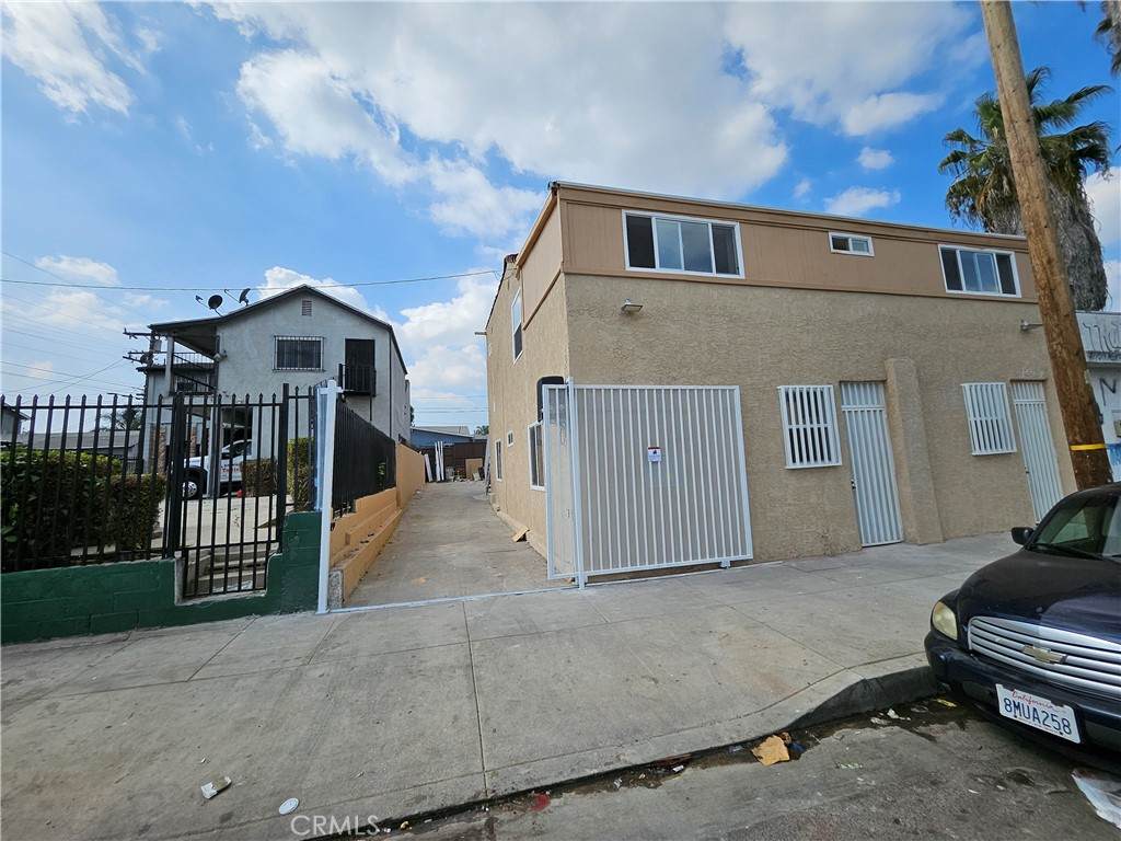9705 Normandie Avenue - Photo 1