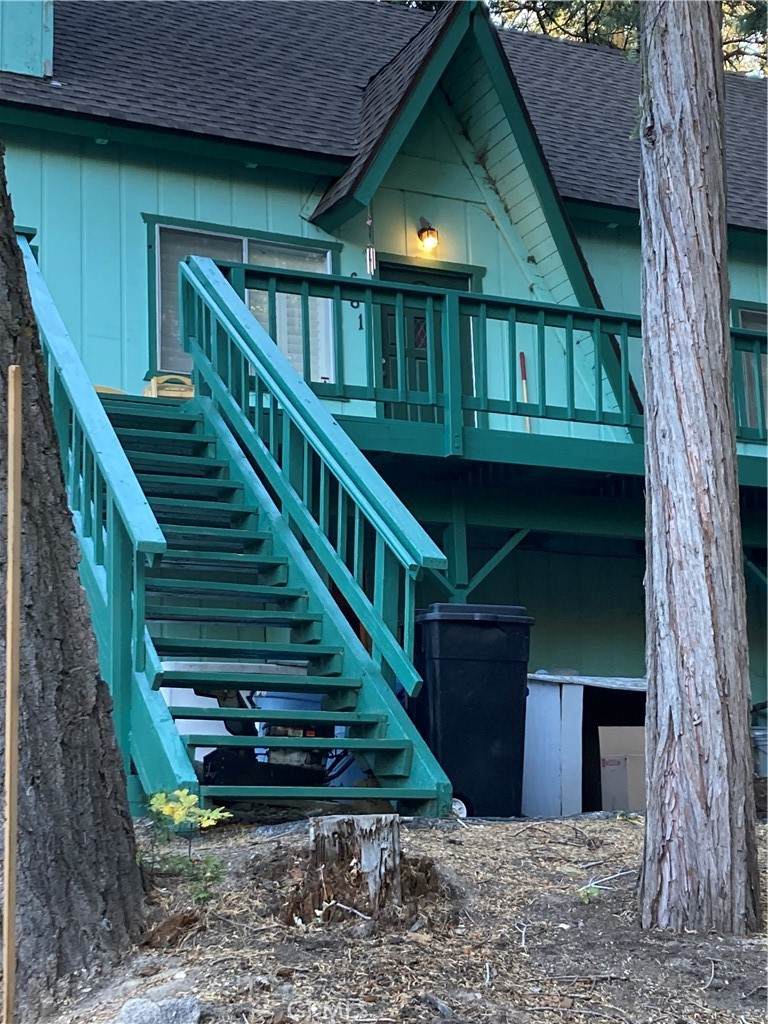 681 Clubhouse Drive - Photo 1