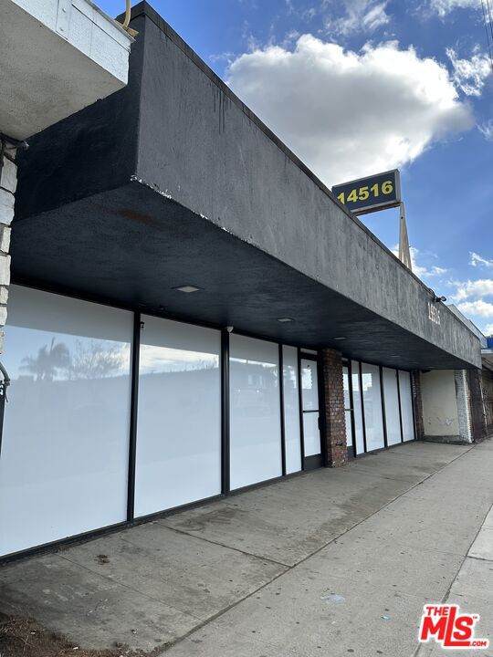 14516 Crenshaw Boulevard - Photo 1
