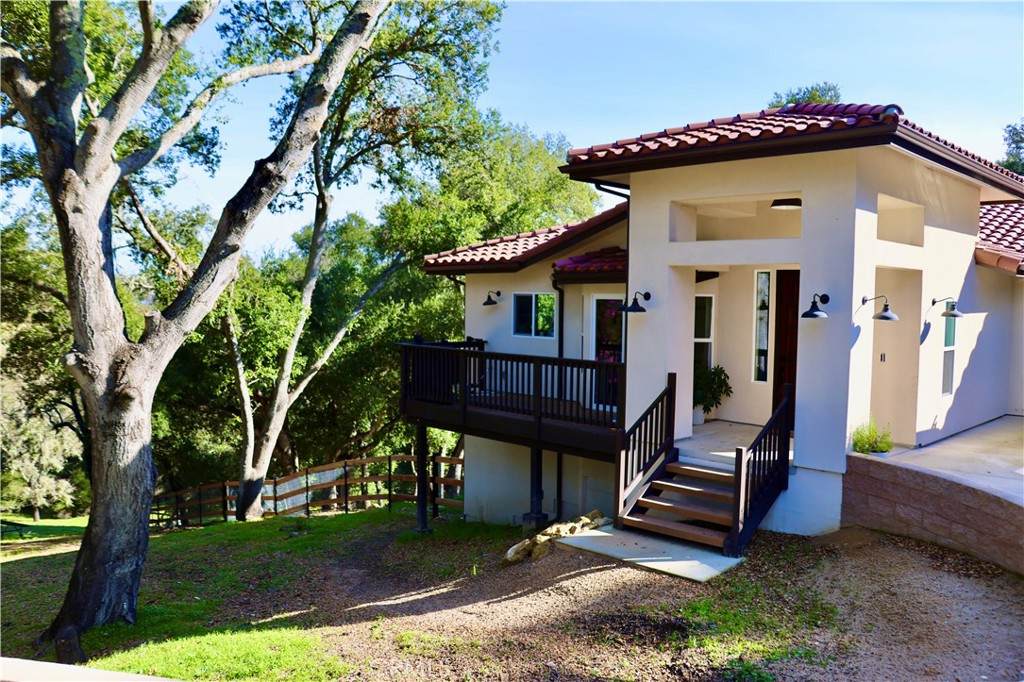 2125 San Fernando Road - Photo 1