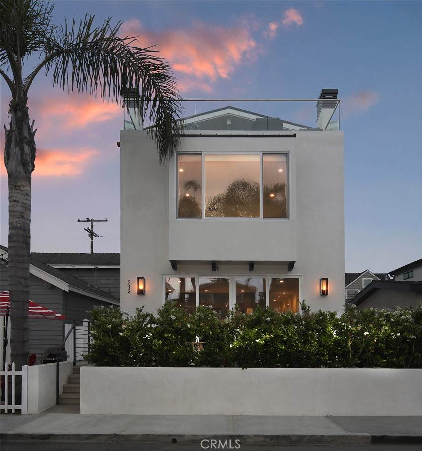 312 35th Street - Photo 1