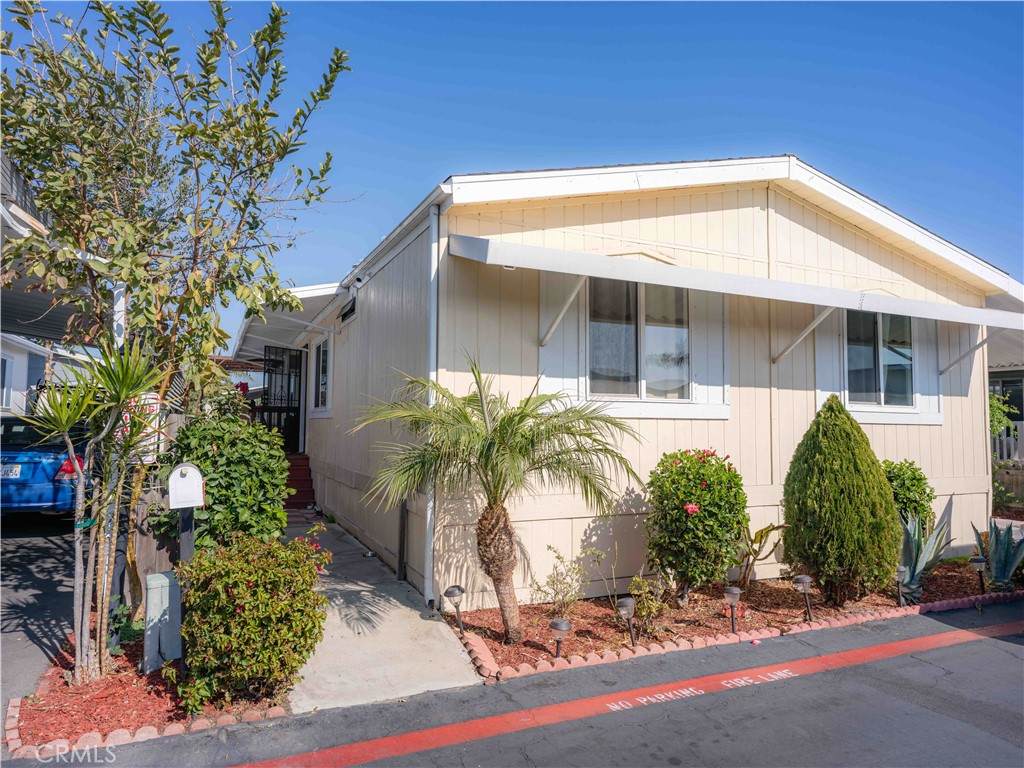 12861 West Street - Photo 1