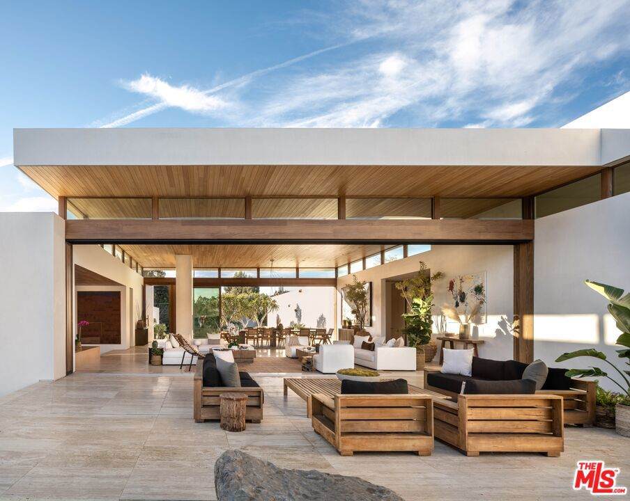 https://bt-photos.global.ssl.fastly.net/socal/orig_boomver_1_374005137-2.jpg