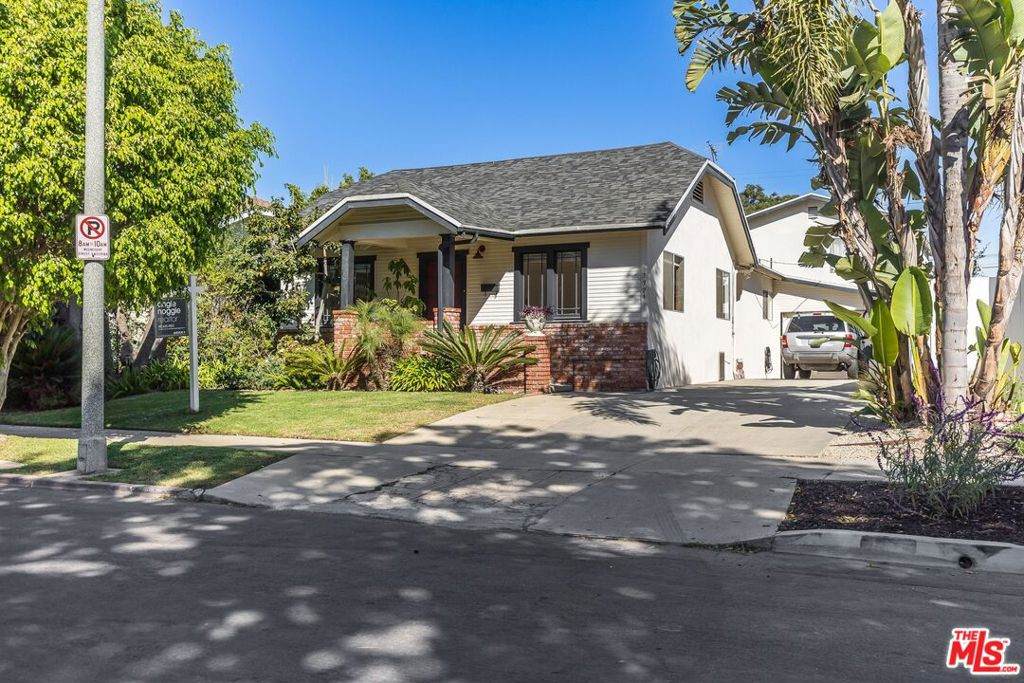 https://bt-photos.global.ssl.fastly.net/socal/orig_boomver_1_374016496-2.jpg