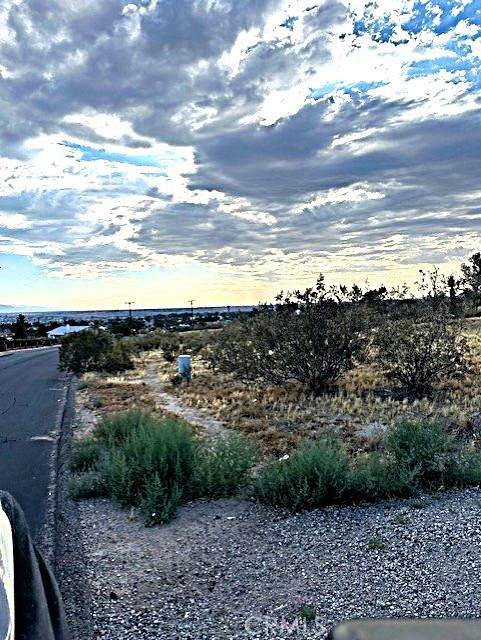 https://bt-photos.global.ssl.fastly.net/socal/orig_boomver_1_374023186-2.jpg