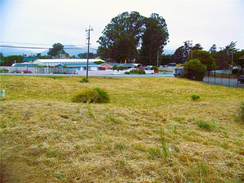 2120 10th Street - Photo 1